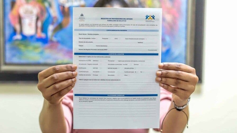 DGCP suspende registros de proveedores de 11 senadores
