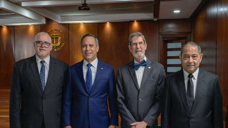 Presentan el primer Diccionario Jurídico Dominicano