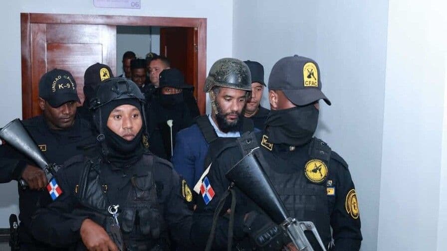 Rechazan solicitud de cambio de prisión preventiva a fiscal acusado de soborno