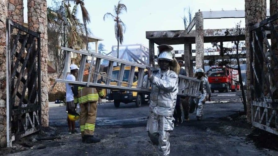 Incendio en hotel de Bayahíbe deja una víctima mortal y varios afectados