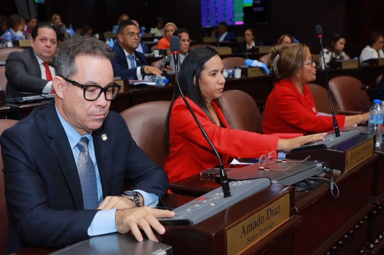 Diputados envían a comisión proyecto de modificación del Presupuesto 2026
