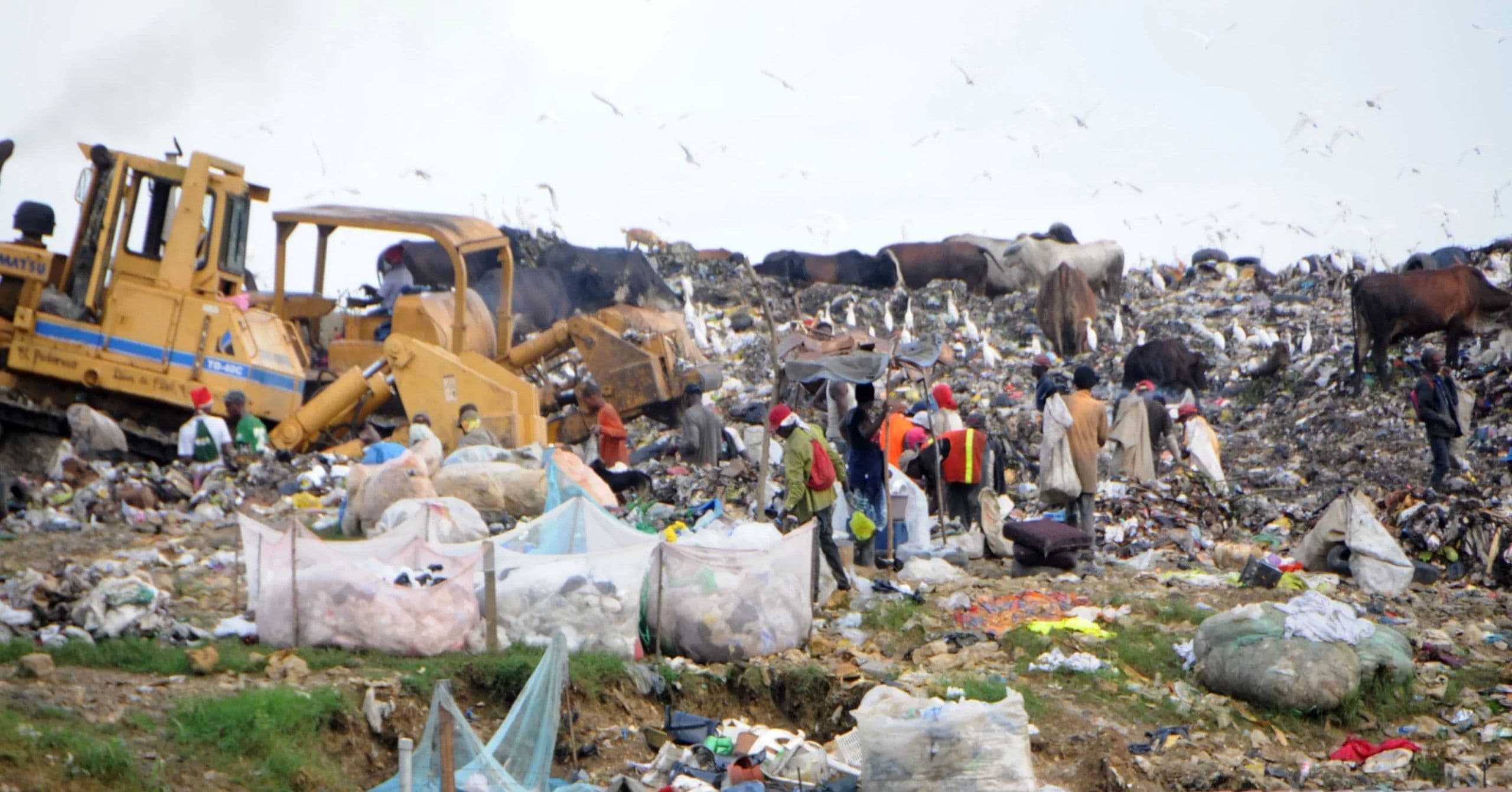 Santo Domingo enfrenta crisis por 8000 toneladas diarias de basura