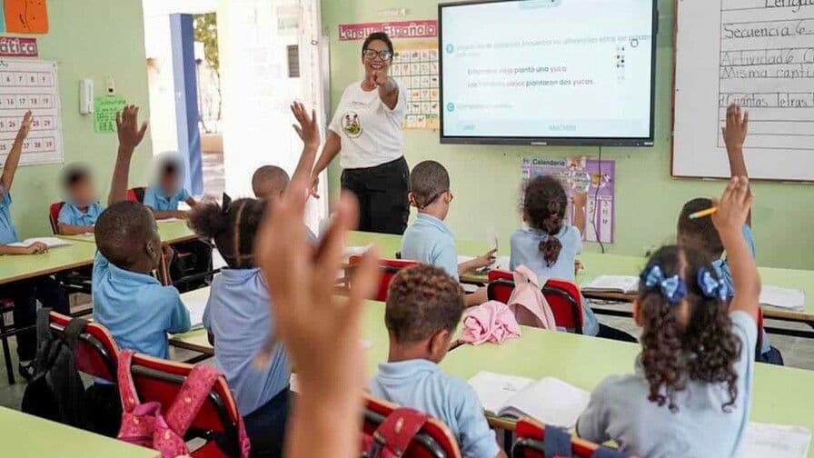 Desafíos en la calidad educativa de República Dominicana pese a avances en cobertura