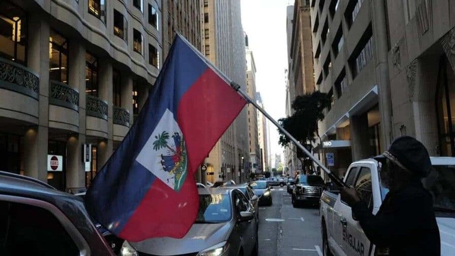 Empleados haitianos con TPS enfrentan despidos en Nueva York
