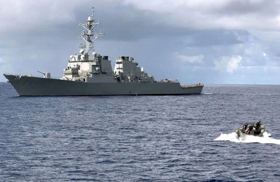 EE.UU. refuerza bloqueo naval a Irán pese a pausa en bombardeos