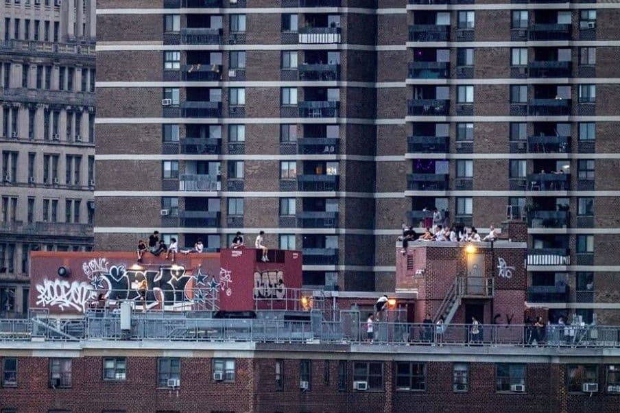 Tiroteo en celebración del 4 de julio en Nueva York deja ocho heridos