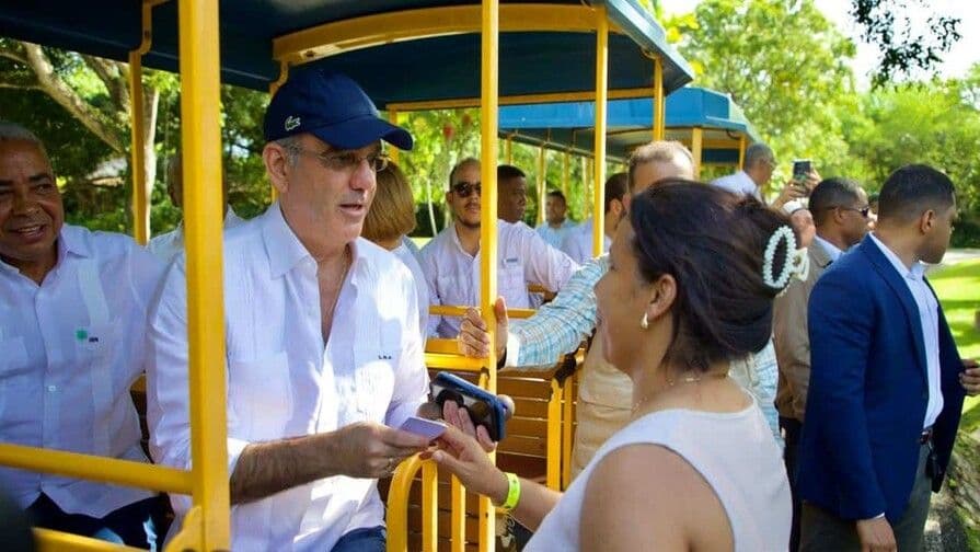 Presidente Abinader impulsa modernización del Zoológico y Jardín Botánico