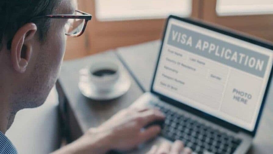 Embajada de EE. UU. en RD promueve uso de asistente de visas