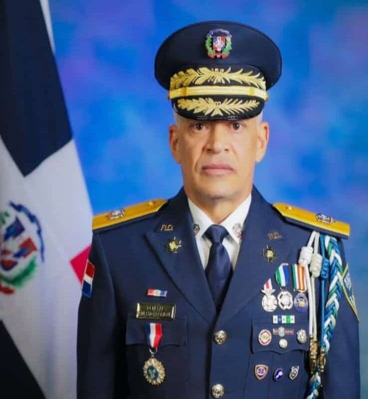 Ernesto Rafael Rodríguez García asume como nuevo director de la Policía Nacional