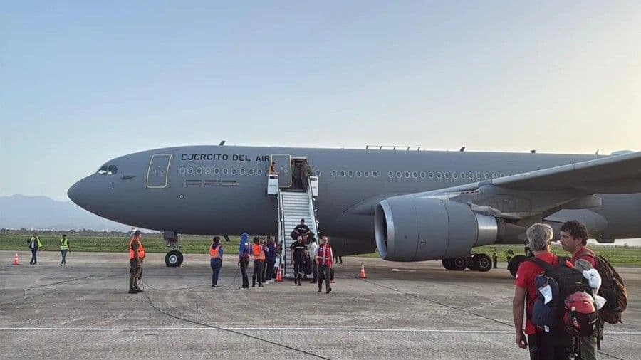 Aterriza en Venezuela el avión militar español con unidades de rescate y emergencia