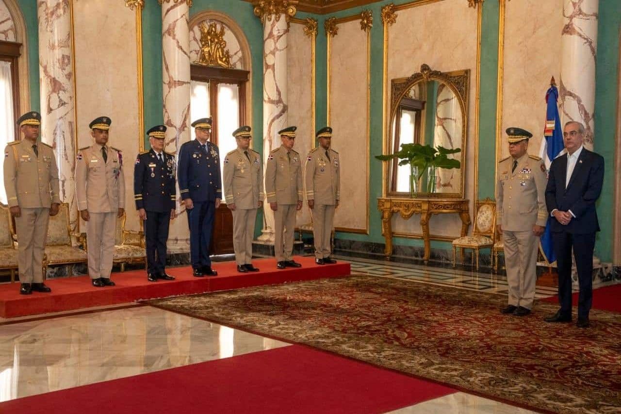 Abinader reafirma compromiso con la reforma policial