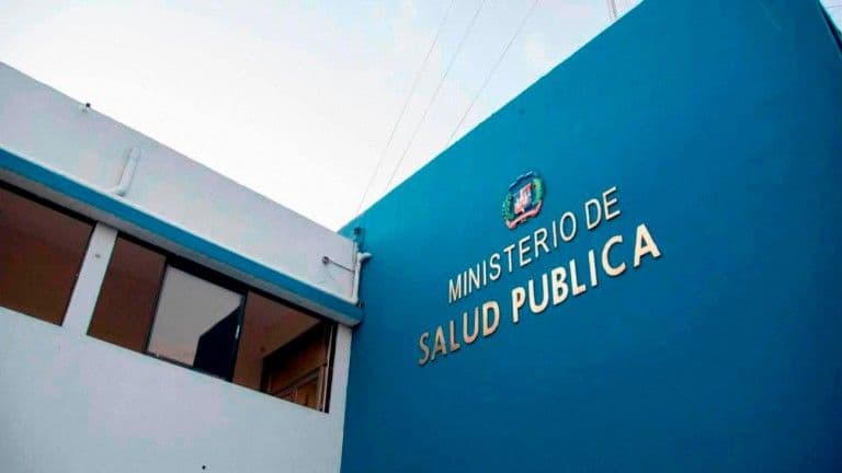 Salud Pública advierte sobre intrusismo médico tras muerte de joven
