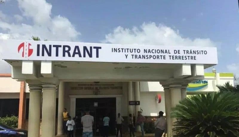 Nuevo sistema de licencias del INTRANT genera RD$300 millones al Estado en cinco meses