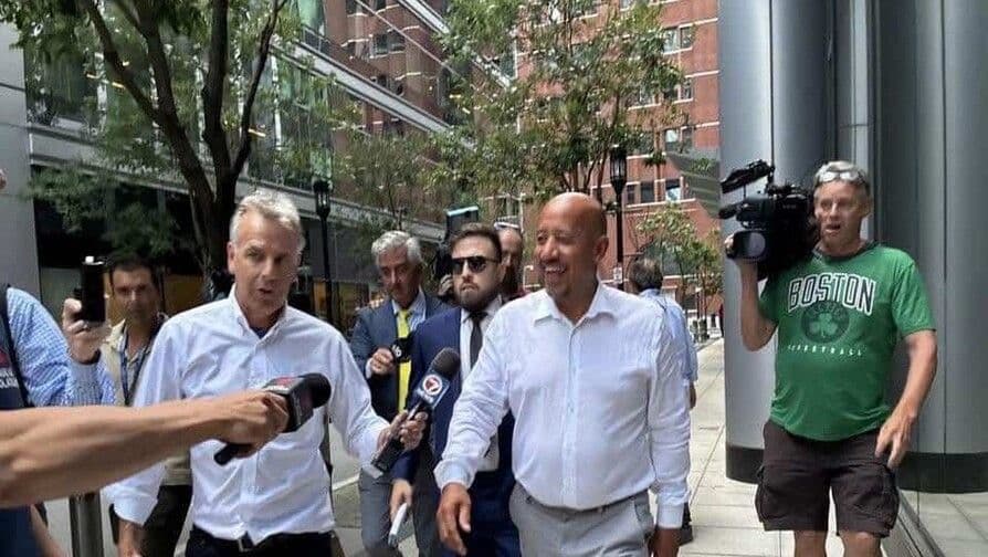 Alcalde de Lawrence, Brian DePeña, en libertad bajo condiciones tras acusaciones