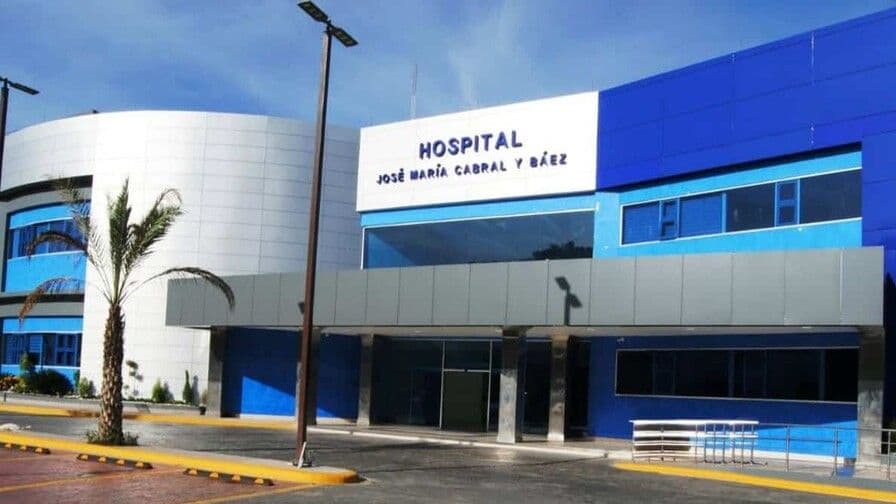 Fundenicc denuncia falta de cirujanos y camas en hospital de Santiago
