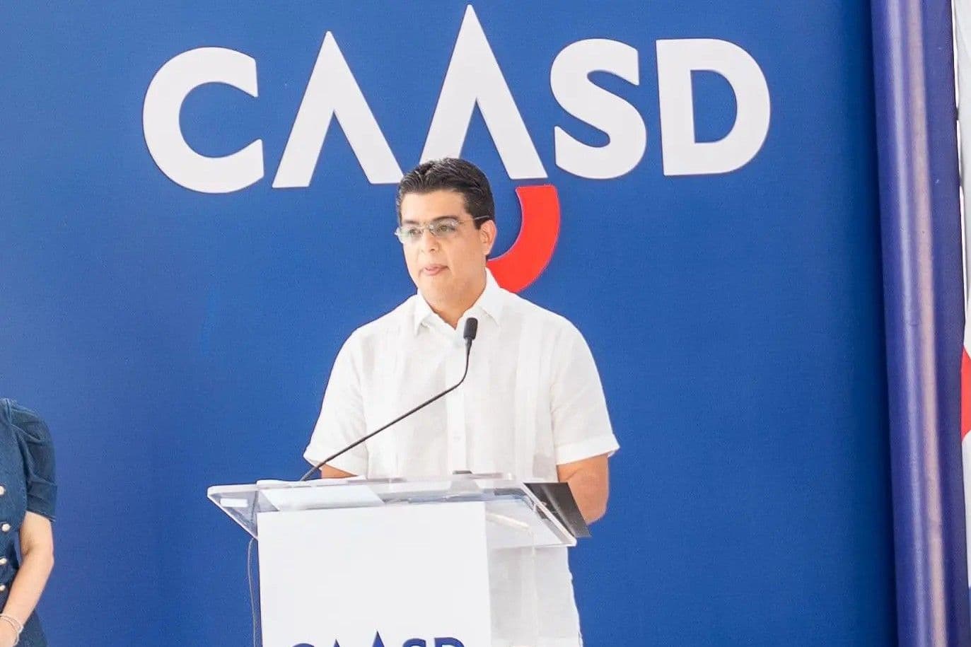 Abinader y Suberví inauguran saneamiento de cañadas en Santo Domingo