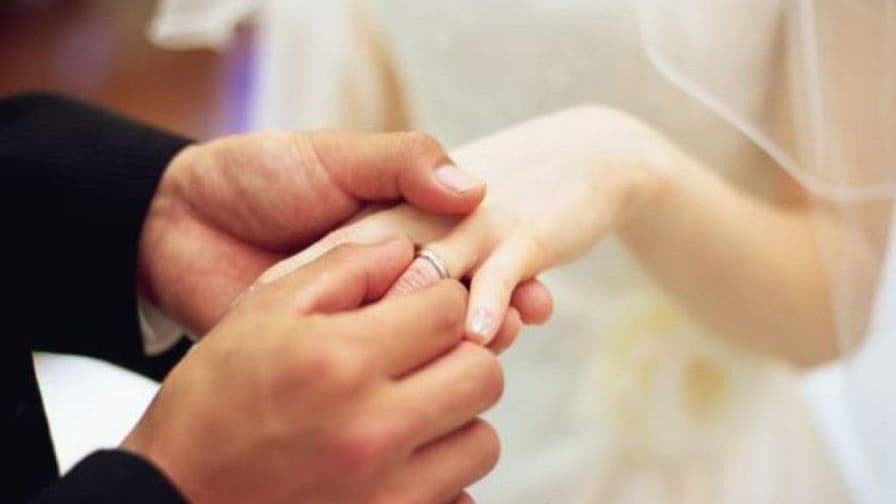 EEUU refuerza regulación de agencias matrimoniales internacionales