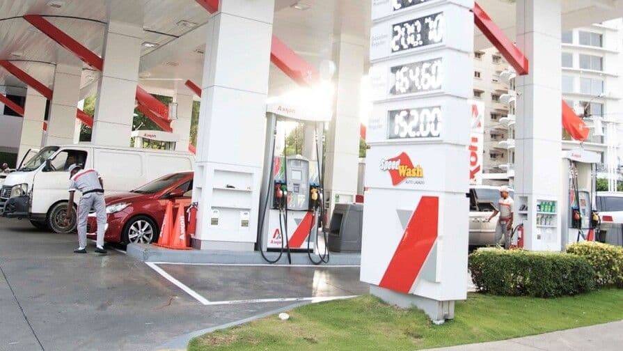 Gobierno congela precios de combustibles para la primera semana de noviembre