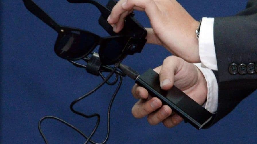 Avances en gafas inteligentes impulsadas por IA para personas con discapacidad visual