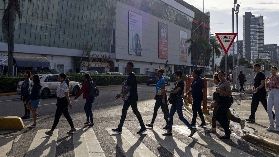 Desigualdad salarial en República Dominicana según edad y nacionalidad