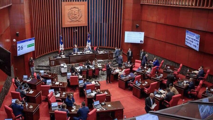Diputados dominicanos debaten plan fiscal aprobado por el Senado