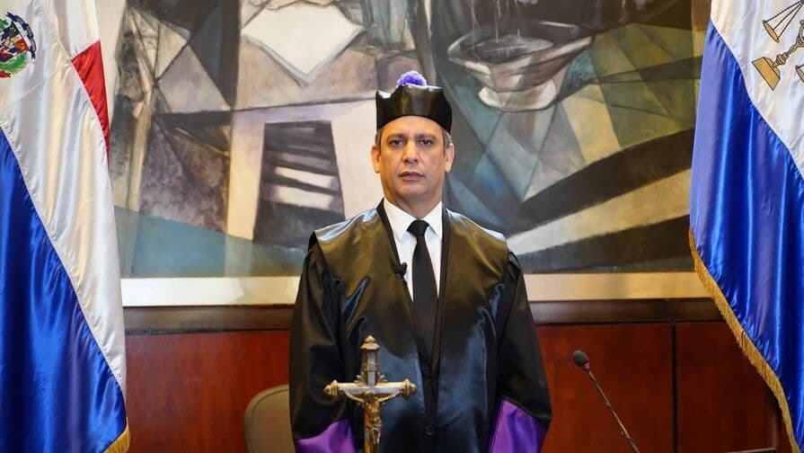 Henry Molina renuncia a la reelección en la Suprema Corte de Justicia