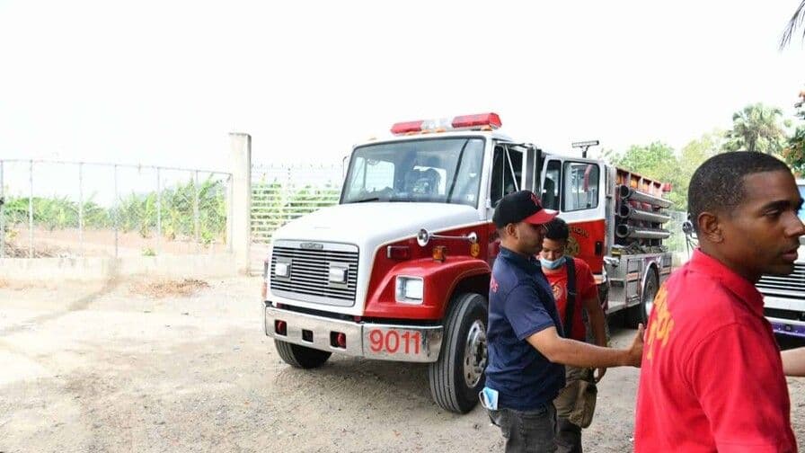 Incendio en vertedero de Espaillat genera preocupación por humareda