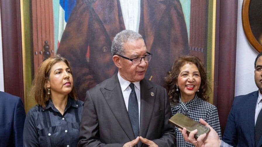 Instituto Duartiano solicita aclaración sobre retiro de diplomáticos cubanos