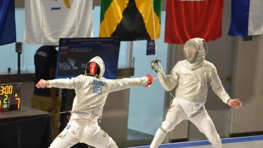 Brandon Romo gana oro en sable individual en Juegos Centroamericanos