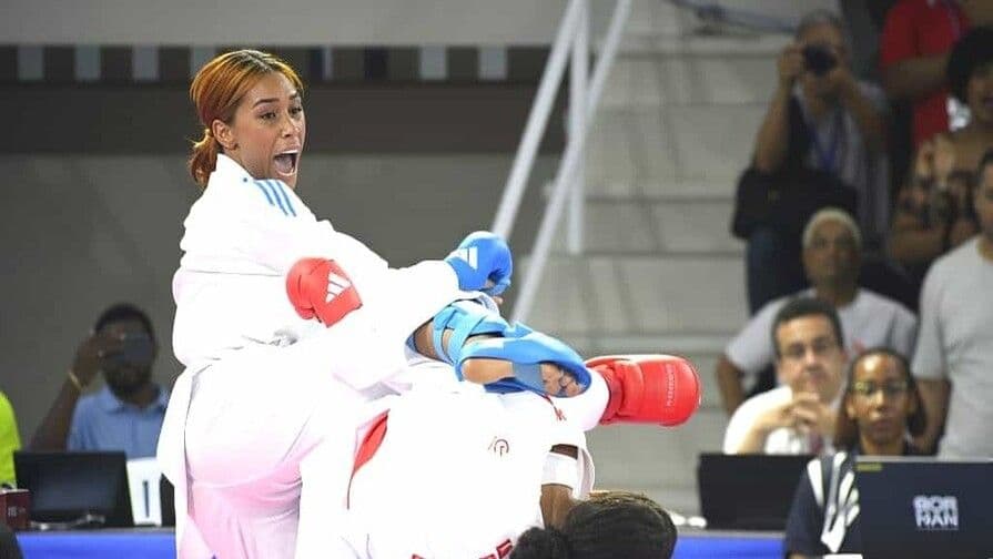 Thalía Terrero conquista oro en karate en Juegos Centroamericanos