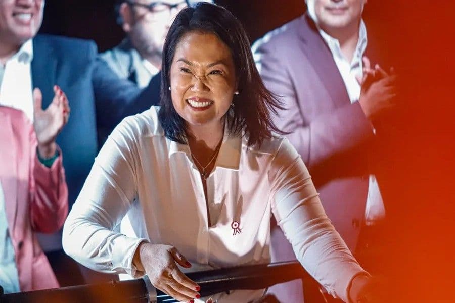 Keiko Fujimori recibe credenciales como presidenta electa de Perú