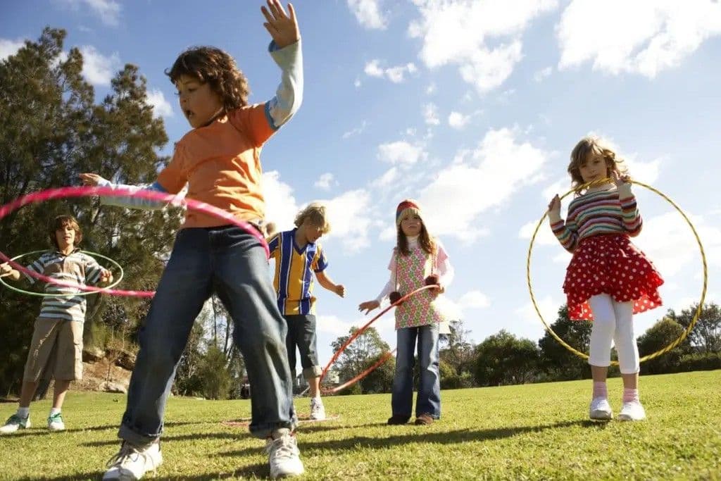 Psicóloga recomienda reducir uso de pantallas en niños durante vacaciones