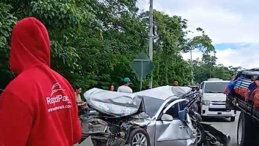 Accidente múltiple provoca congestionamiento en autopista Duarte