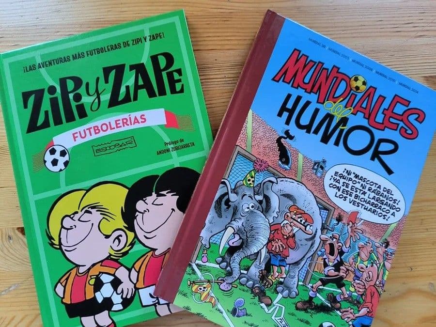 Libros de bolsillo y cómics del Mundial, favoritos de los adolescentes este verano