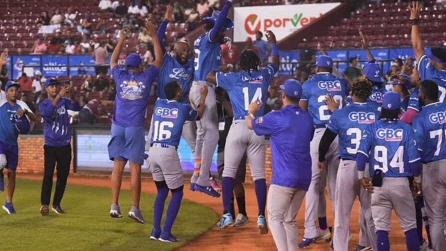 Licey logra blanqueada sin hit contra los Toros del Este