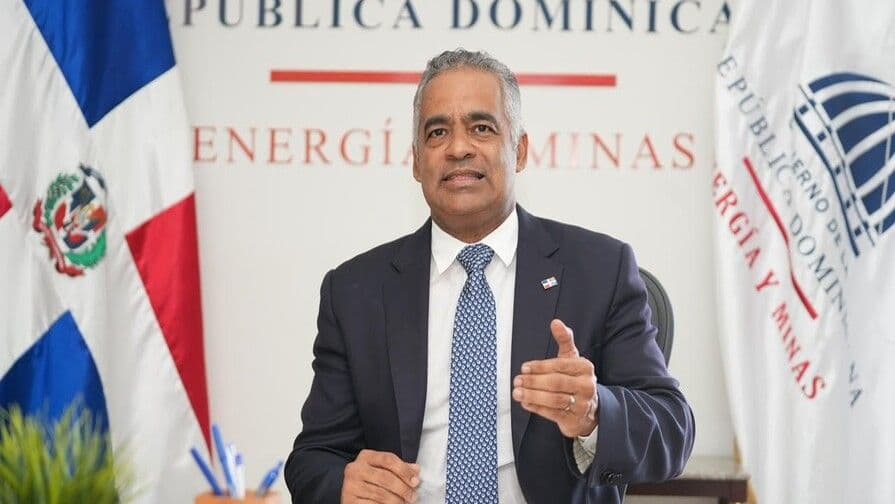 Ministro de Energía descarta reajuste a tarifa eléctrica