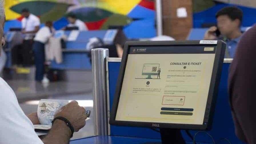 Abogados cuestionan legalidad de impedimentos de salida sin orden judicial