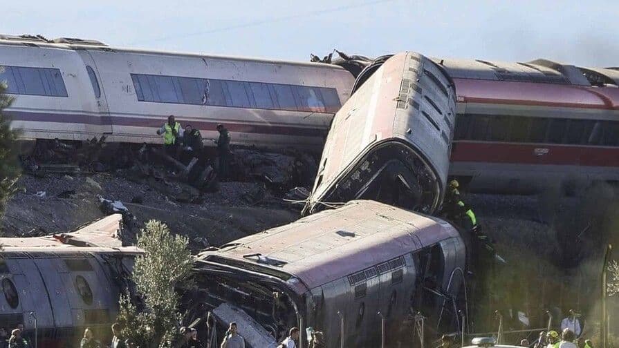Accidente ferroviario en Toledo deja 68 muertos y decenas de heridos