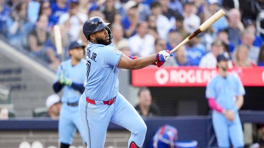 Vladimir Guerrero Jr. impulsa a los Azulejos con jonrón y cinco carreras