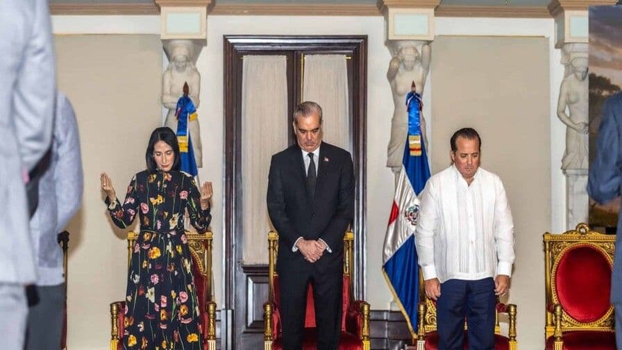Luis Abinader lidera jornada nacional de oración y acción de gracias