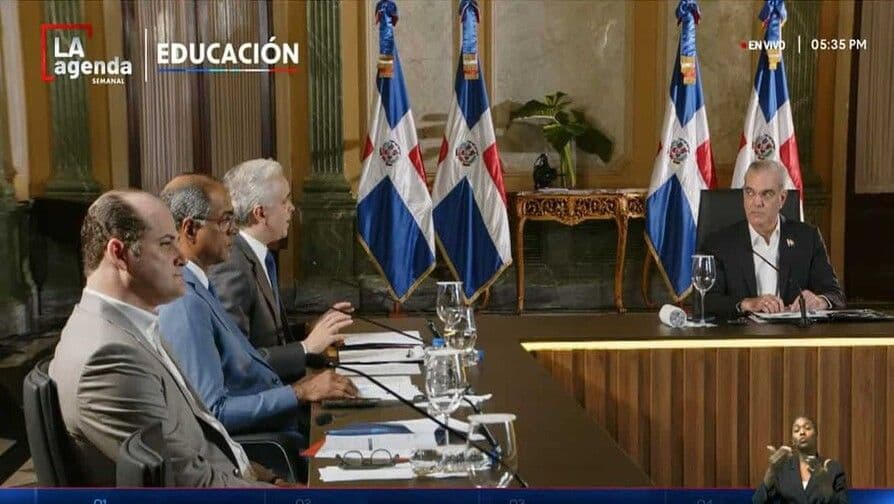 Ministro de Educación detalla preparación para el año escolar 2026-2027