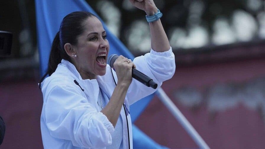 Detención de excandidata presidencial Luisa González en Ecuador