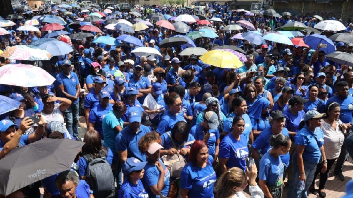 ADP convoca marcha para exigir pagos y mantenimiento escolar