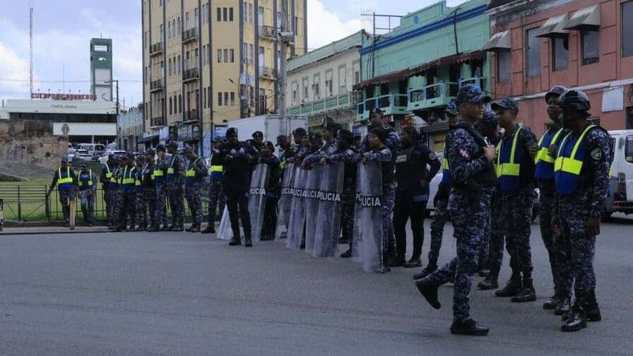 ¿Es necesario pedir permiso a Interior y Policía para protestar?