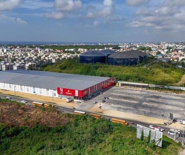 Expansión de megatiendas chinas impacta el comercio en República Dominicana