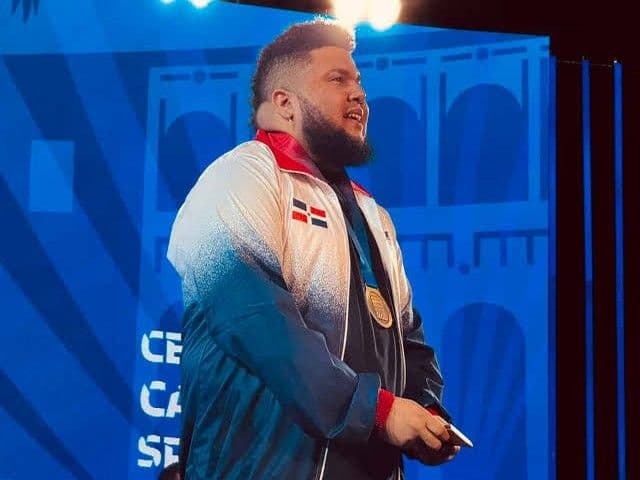Luis Abinader felicita a MenaRD por oro en Street Fighter 6