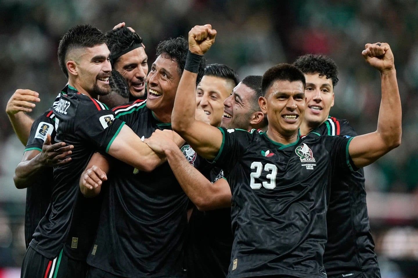 México avanza a la fase eliminatoria del Mundial tras vencer a Corea del Sur
