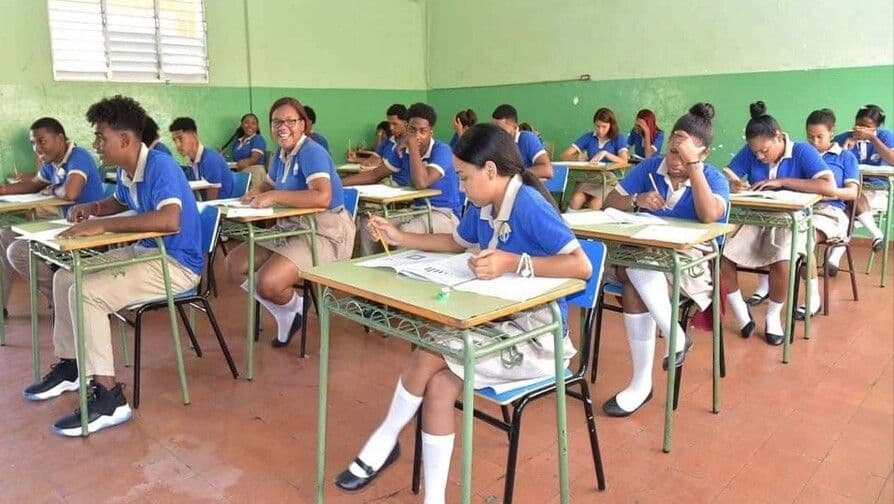 Ministerio de Educación convoca a Pruebas Nacionales 2026