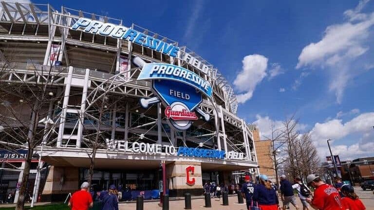 MLB adelanta horario de partido entre Guardianes y Rays por amenaza de lluvia