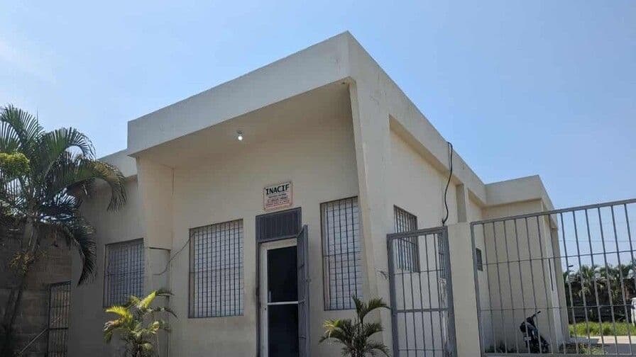 Dos mujeres pierden la vida en incidentes violentos en Montecristi y Salcedo